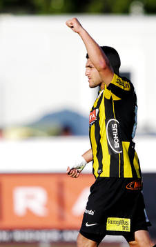 Mål 1-1 av Häckens  Moestafa El Kabir som jublar i