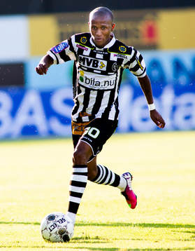 Landskronas Amethyst Bradley Ralani i fotbollsmatchen i