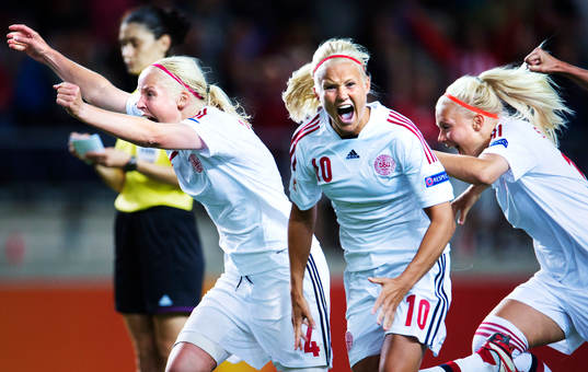 Danmarks Christina Örntoft, Pernille Harder och Line
