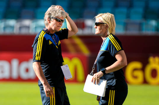 Bläddra bland fler bilder av Fotboll, dam-EM, Sverige, Presskonferens och träning