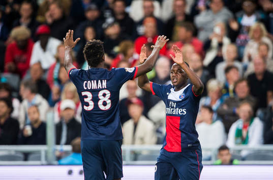 s Kingsley Coman firar 2-0 med Hermin Ongenda