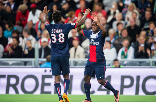 s Kingsley Coman firar 2-0 med Hermin Ongenda
