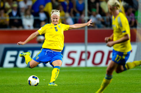 Sveriges Nilla Fischer laddar för skott i semifinalen