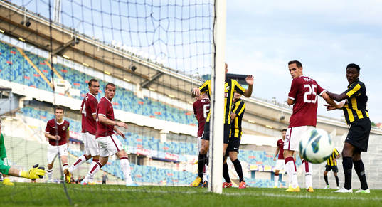 Nära mål för Häcken i matchen mellan Häcken och Sparta