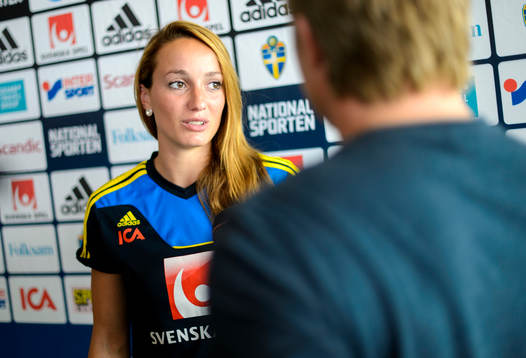 Sveriges Kosovare Asllani