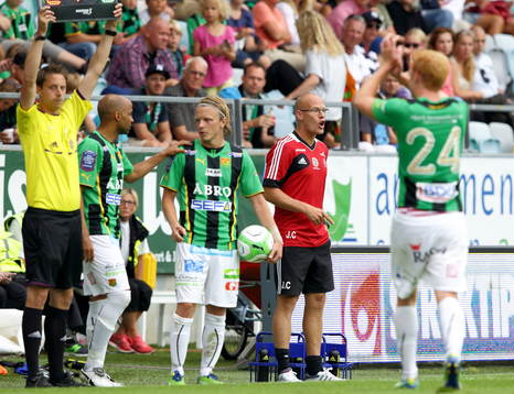 Sundsvalls tränare Joel Cedergren i matchen mellan GAIS