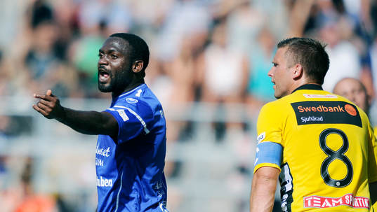 Åtvidabergs John Owoeri och Elfsborgs Anders Svensson