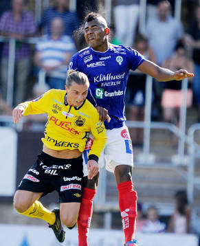 Åtvidabergs Ricardo Santos och Elfsborgs Niklas Hult
