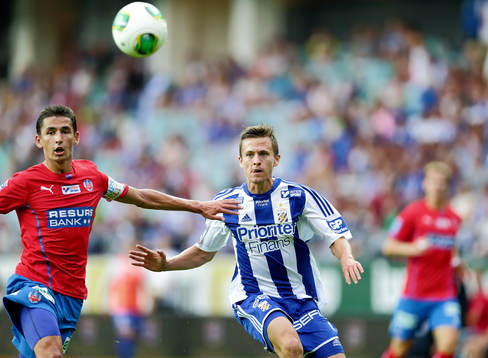 Helsingborgs Loret Sadiku och IFK Göteborgs Lasse Vibe i