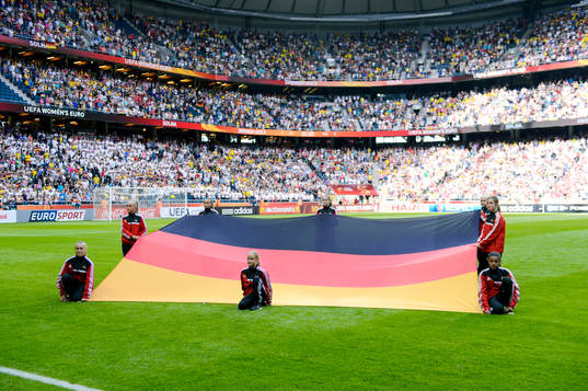 Tysklands flagga innan matchen mellan Tyskland och Norge