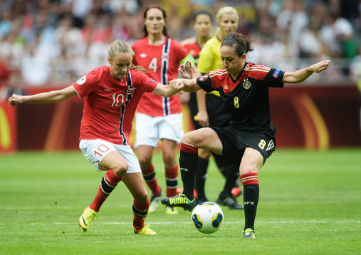 Norges Caroline Hansen och Tysklands Nadine Kessler i