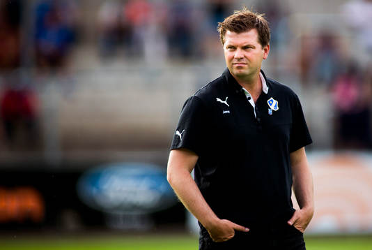 Halmstads tränare Jens Gustafsson i fotbollsmatchen i