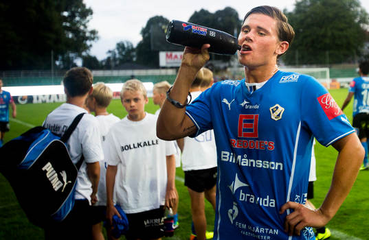 Halmstads målskytt Marcus Antonsson deppar