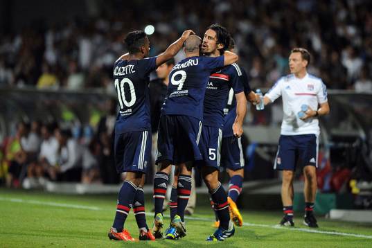 Bläddra bland fler bilder av Fotboll, Kval till Champions League, Lyon - Grasshoppers