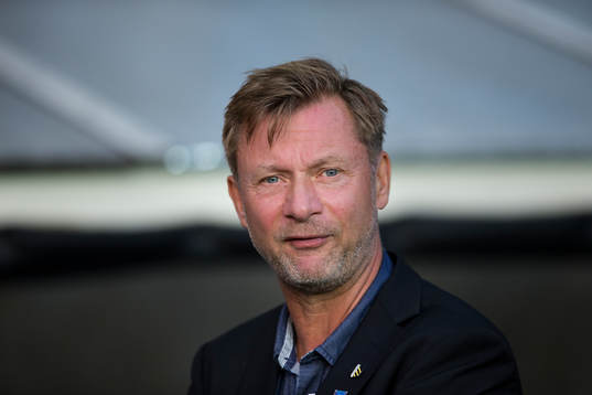 Häckens tränare Peter Gerhardsson deppig