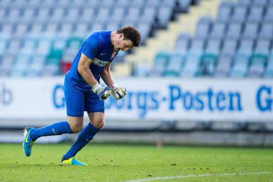 FC Thuns målvakt Guillaumme Faivre jublar