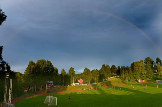 En regnbåge över Ånäsvallen