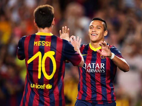 Barcelonas Lionel Messi och Alexis jublar
