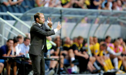 s tränare coach Andreas Alm i fotbollsmatchen mellan AIK