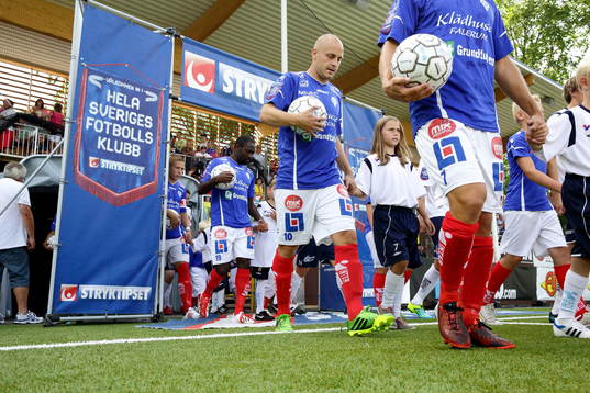 Åtvidabergs Daniel Sjölund målgörare på straff tågar