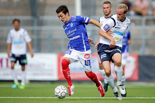 Åtvidabergs Petrit Zhubi i fotbollsmatchen mellan