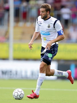 Gefles Mikael Dahlberg i fotbollsmatchen mellan Åtvidaberg