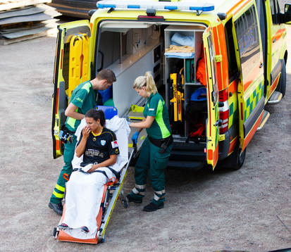 Göteborgs Beata Kollmats hämtas av ambulans