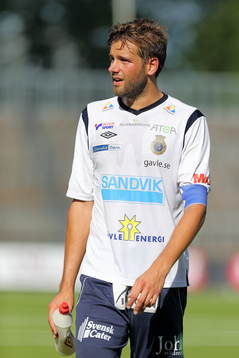 Målgörare 1-0 Gefles Mikael Dahlberg i fotbollsmatchen