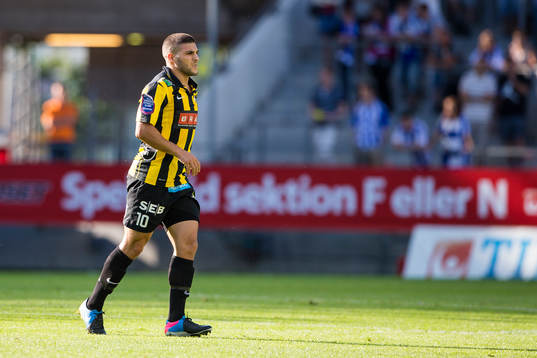 Häckens Moestafa El Kabir tvingas utgå pga skada i