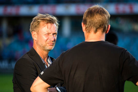 Häckens tränare Peter Gerhardsson deppar