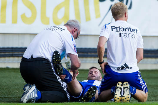 IFK Göteborgs Kjetil Waehler fick utgå pga skada