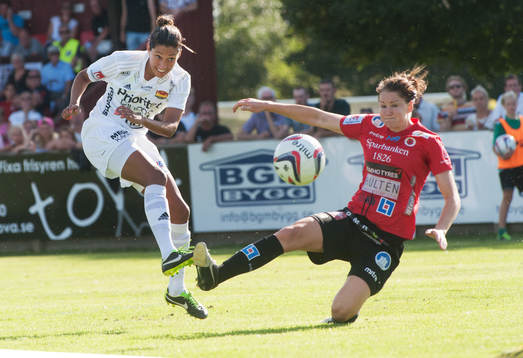 2-målsskytten Christen Press, Tyresö, och Mia Carlsson,