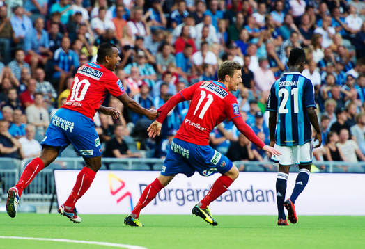 Helsingborgs Álvaro Santos och Arnor Smarason jublar