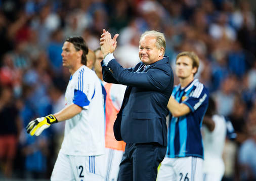 Djurgårdens tränare Per-Mathias Högmo tackar publiken