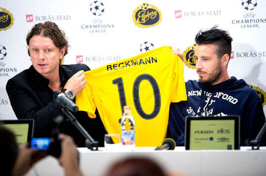 Klubbchef Stefan Andreasson från Elfsborg presenterar