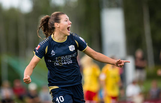 LdB Malmös Ramona Bachmann firar 2-3 målet