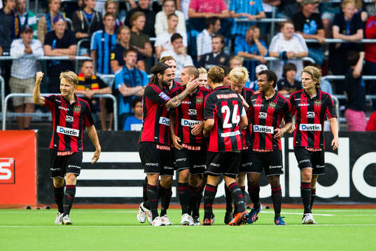 Brommapojkarnas Panajotis Dimitriadis gör 1-0 för