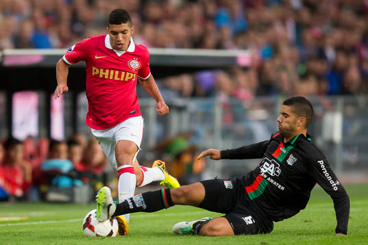 Bläddra bland fler bilder av Fotboll, Eredivisie, PSV Eindhoven - NEC