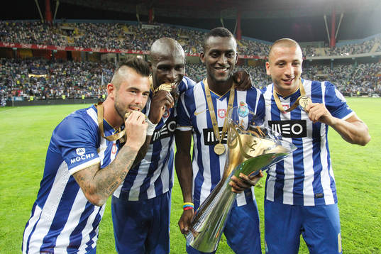 Porto  /  Eliaquim Mangala / Steven DEFOUR / Jackson