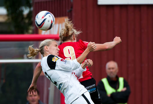 Örebros Elin Magnusson i nick duellen med Kristianstads