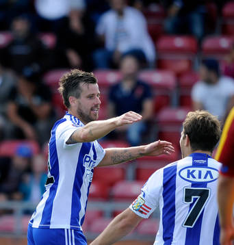 0-2 målet med Göteborgs nr 21 Pontus Farnerud, han jublar