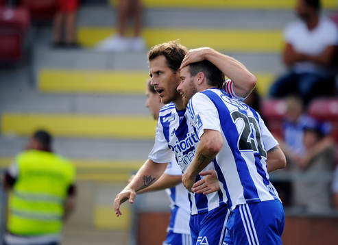 0-2 målet med Göteborgs nr 21 Pontus Farnerud, han jublar