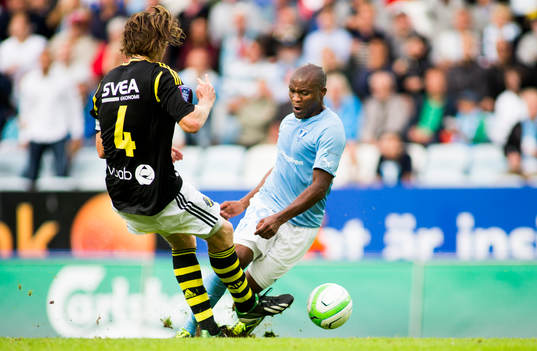 Malmö FFs Tokelo Rantie och AIKs Nils-Eric Johansson