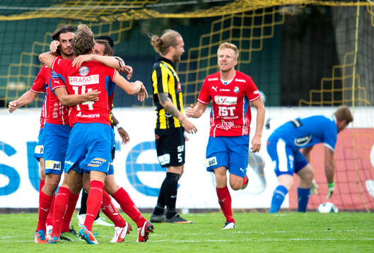 Öster och Vlado Zlojutro jublar