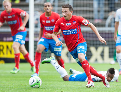 Duell mellan Isaac Thelin, Norrköping och Ardian Gashi,