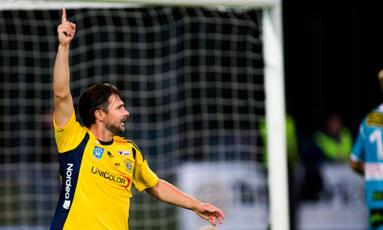 Ängelholms Robin Staf jublar