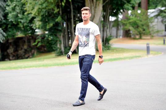 Olivier GIROUD - 12.08.2013 - Arrivee a Clairefontaine -