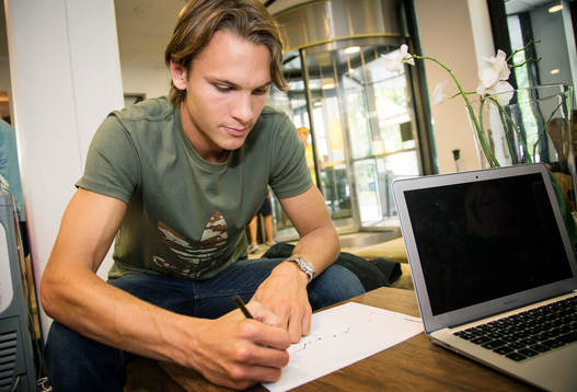 Albin Ekdal på Scandic Park, Humlegården