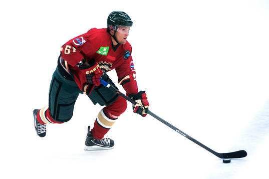 Frölundas Jonas Ahnelöv i ishockeymatchen mellan