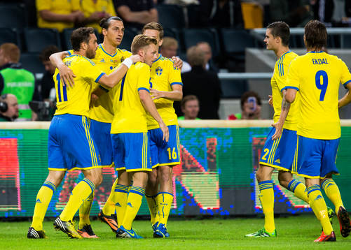 Sveriges Zlatan Ibrahimovic jublar